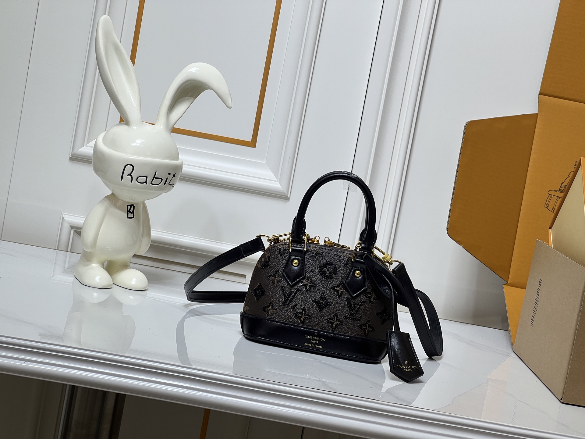 Louis Vuitton LV Classic Handbag Monogram Empreinte Detachable Strap Special Occasion New Arrival